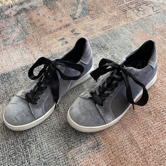 Sam Edelman Marlow Velvet Sneakers - Picture 3 of 6